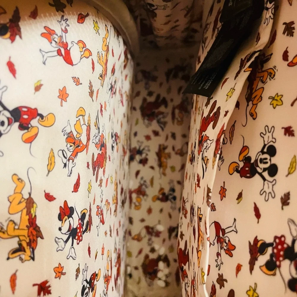 Loungefly Fall Sequin Ombré Minnie Red and Orange Sequin Backpack - Picture 9 of 16